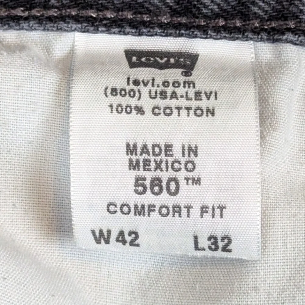 Levis 560 Comfort Fit Jeans Mens 42x32 Faded Black Tapered Leg Denim Pants